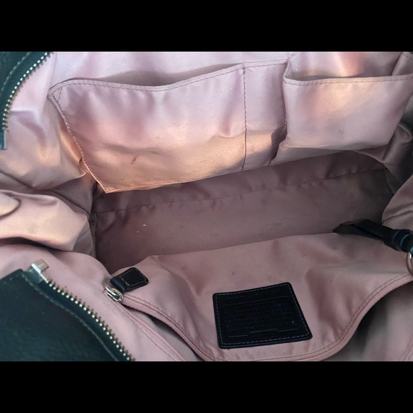 Authentic Coach black soft leather handbag - Picture 3 of 4